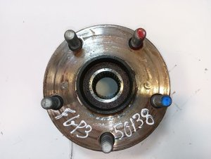 2006-2018 Toyota RAV4 Front Hub Assembly (Used OEM)