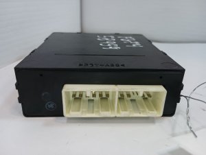 2005-2006 Toyota Tundra 4x4 Control Module (Used OEM)