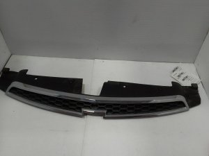 2011-2014 Chevrolet Cruze Black Upper Grille (Used OEM)