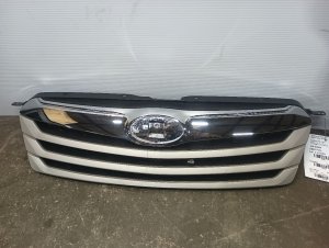 2010-2012 Subaru Outback Gray Chrome Surround and Upper Bar Grille (Used OEM)