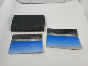 2003 GMC Safari Owners Manual (Used OEM)