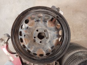 2011-2016 Chevrolet Cruze Black 16x6.5 Steel Wheel (Used OEM)
