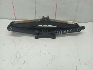 2018-2024 GMC Terrain Scissor Jack (Used OEM)