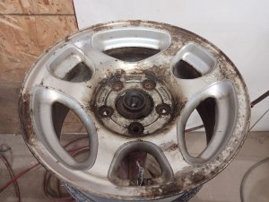 1997-2000 Ford F-150 Silver Wheel (Used OEM)