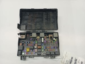 2016-2017 Jeep Grand Cherokee Engine Fuse Box (Used OEM)