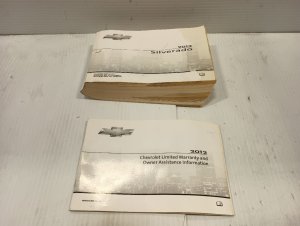 2012 GMC Sierra 2500 HD Owners Manual (Used OEM)