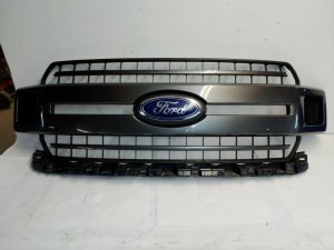 2018-2020 Ford F-150 Gray Grille with Painted Accent Bars (Used OEM)