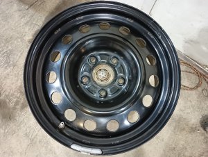 2015-2016 Kia Forte Koup Black Wheel (Used OEM)