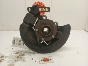 2015-2019 Lincoln MKC Front Steering Knuckle with Hub - Left (Driver) (Used OEM)