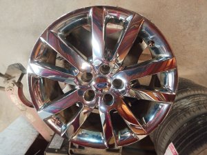 2011-2014 Ford Edge Chrome 18x8 10-Spoke Chrome Clad Alloy Wheel (Used OEM)