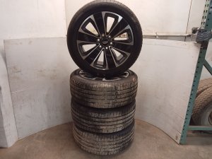 2021-2026 GMC Yukon 21x9.5 Alloy Wheel (Used OEM)