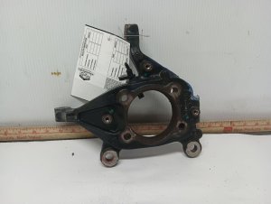 2016-2023 Fiat 500X Front Steering Knuckle - Left (Driver) (Used OEM)