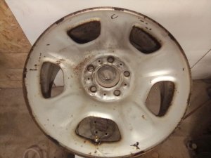 2002-2007 Jeep Liberty Silver 16x7 5-Spoke Steel Wheel (Used OEM)