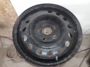 2007-2012 Hyundai Elantra Black 15x5.5 15-Hole Steel Wheel (Used OEM)