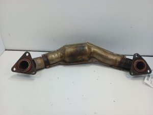 1988-1995 Toyota Pickup Exhaust Crossover Pipe (Used OEM)