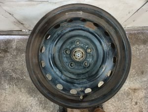 2012-2016 Subaru Impreza Black 15x6 Steel Wheel (Used OEM)