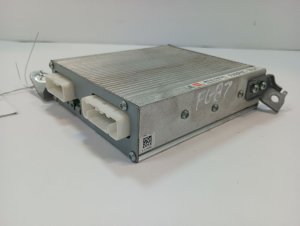 2006-2007 Toyota Highlander Audio Amplifier (Used OEM)