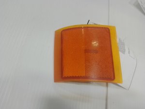 1994-1999 Chevrolet Suburban 2500 Upper Grille-Mounted Marker Light - Left (Driver) (Used OEM)