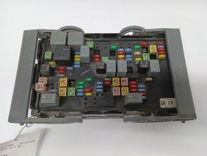 2007-2009 Chevrolet Silverado 1500 Engine Fuse Box (Used OEM)
