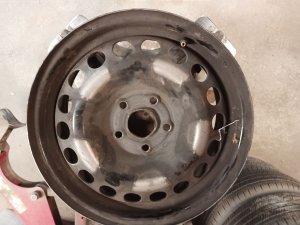 2016-2019 Chevrolet Cruze 15x6 Steel Wheel (Used OEM)