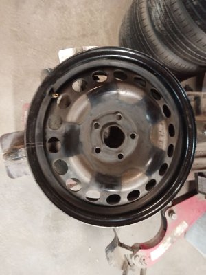 2016-2019 Chevrolet Cruze 15x6 Steel Wheel (Used OEM)