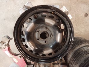 2016-2019 Chevrolet Cruze 15x6 Steel Wheel (Used OEM)