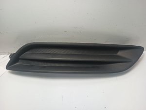 2013-2015 Nissan Sentra Black Lower Bumper Grille Insert - Right (Passenger) (Used OEM)