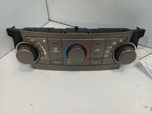 2008-2010 Toyota Highlander Rear Temperature Control Module (Used OEM)