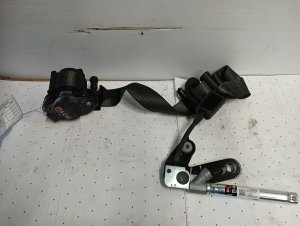 2018-2022 GMC Canyon Black Seat Belt Assembly with Pretensioner - Front, Right (Passenger) (Used OEM)