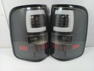2004-2008 Ford F-150 Quarter Panel Mounted Taillight Assembly - Left (Driver) (Used OEM)
