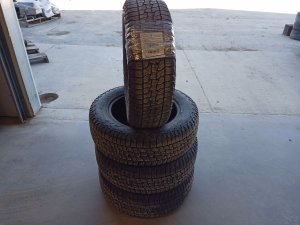 2007-2018 Hyundai Santa Fe Falken Wildpeak Trail 235/65R18 Tire (Used OEM)