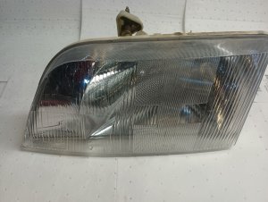  Volvo VNL Halogen Headlight Assembly - Left (Driver) (Used OEM)