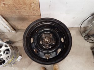 1990-1997 Ford Aerostar Black Wheel (Used OEM)