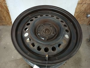 1995-2005 Pontiac Sunfire Black Wheel (Used OEM)