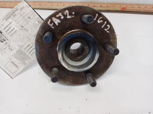 1999-2006 Jeep Wrangler Hub Assembly (Used OEM)