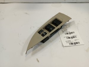 2010-2012 Subaru Outback Door Lock Switch - Left (Driver) (Used OEM)