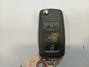 2012-2016 Volkswagen Beetle 4-Button Keyless Entry Transmitter (Used OEM)