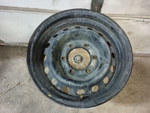 1997-2004 Toyota Tacoma 15x7 16-Hole Steel Wheel (Used OEM)