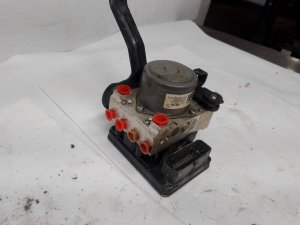  Chevrolet Silverado 3500 ABS Control Module and Pump Assembly (Used OEM)
