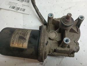  Volvo VNL Windshield Wiper Motor - Front (Used OEM)