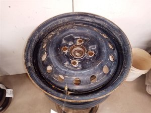 2007-2012 Nissan Sentra Black 15x6.5 Steel Wheel (Used OEM)