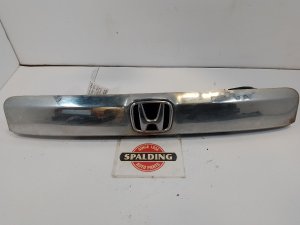 2012-2015 Honda Pilot Chrome Chrome Rear Body Panel Finish Panel with Camera Hole (Used OEM)