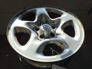2001-2007 Toyota Highlander 16x6.5 Steel Wheel (Used OEM)