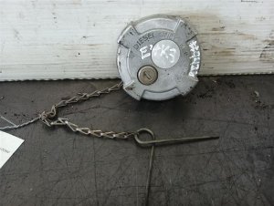 1986-2024 Kenworth T800 Locking Fuel Tank Cap (Used OEM)