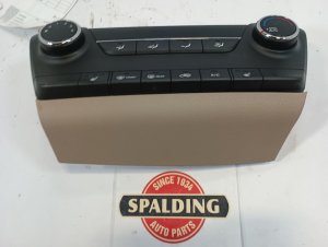 2016-2018 Hyundai Tucson Manual Temperature Control with Heated Seats (Used OEM)