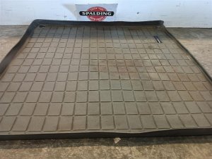 2007-2012 Mercedes-Benz GL550 Gray Floor Mat (Used OEM)