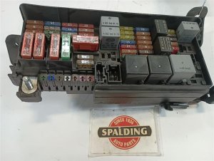 2006-2008 Mercedes-Benz ML320 Fuse Box (Used OEM)