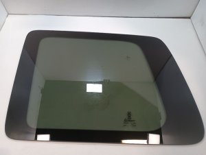 2009-2015 Honda Pilot Quarter Glass without Antenna - Left (Driver) (Used OEM)