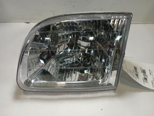 2000-2004 Toyota Tundra Headlight Assembly - Left (Driver) (Used OEM)