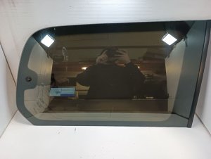 1999-2003 Toyota Land Cruiser Privacy Quarter Glass - Right (Passenger) (Used OEM)